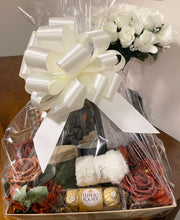 Cargar imagen en el visor de la galería, Thoughtful Gift Basket - Only 1 Left