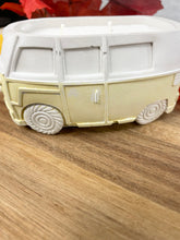 Load image into Gallery viewer, Retro Vintage Kombi Van/Bus Candle
