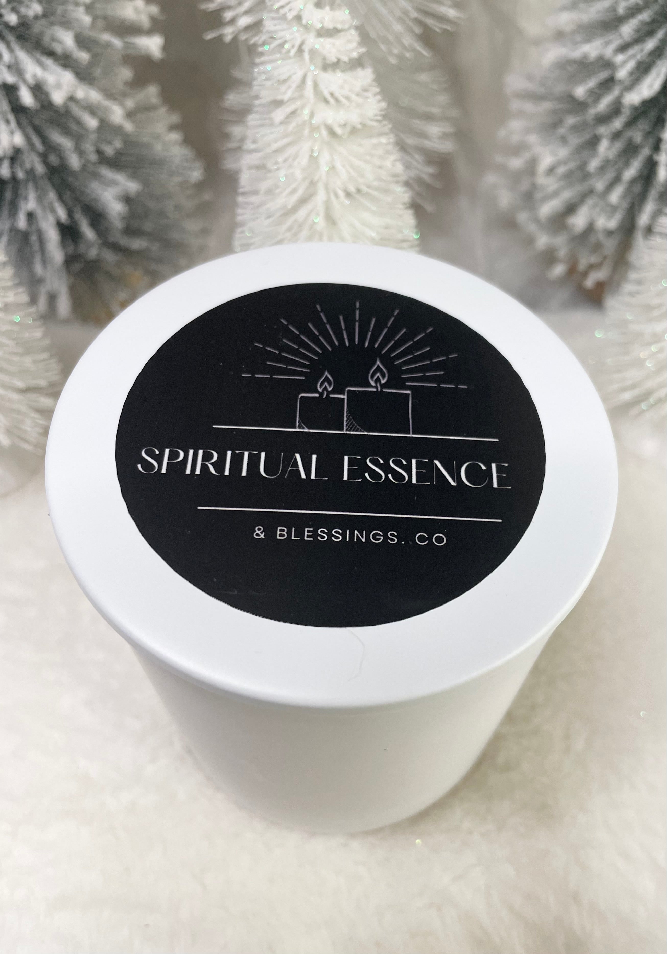 Winter Wonderland — Cozy Vanilla & Amber Woods Candle