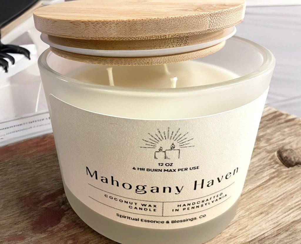 Luxury mahogany candle with bamboo lid — handcrafted coconut wax candle