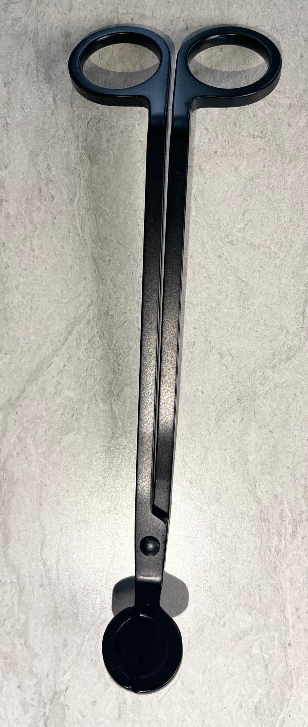 Matte black wick trimmer