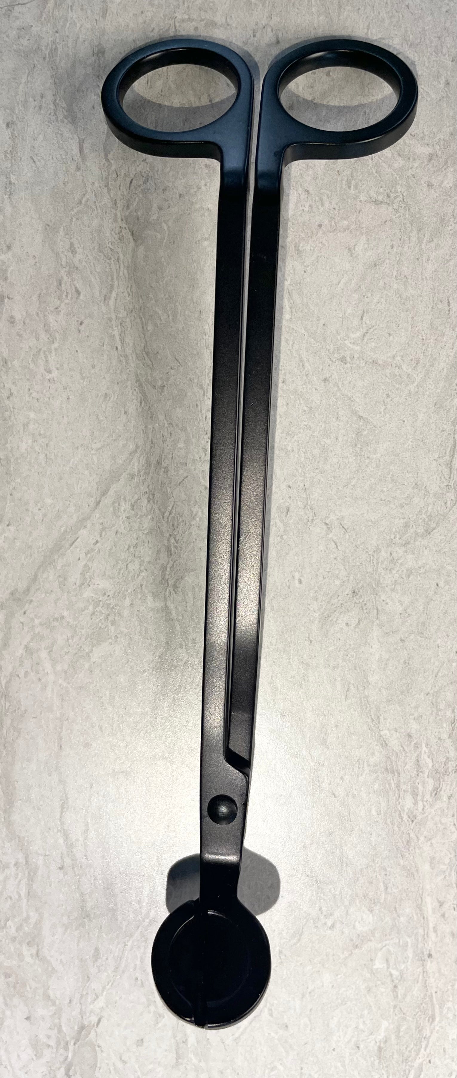 Matte black wick trimmer